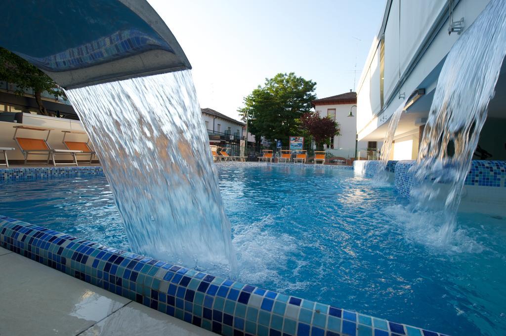 Hotel Lido Cattolica Exterior photo