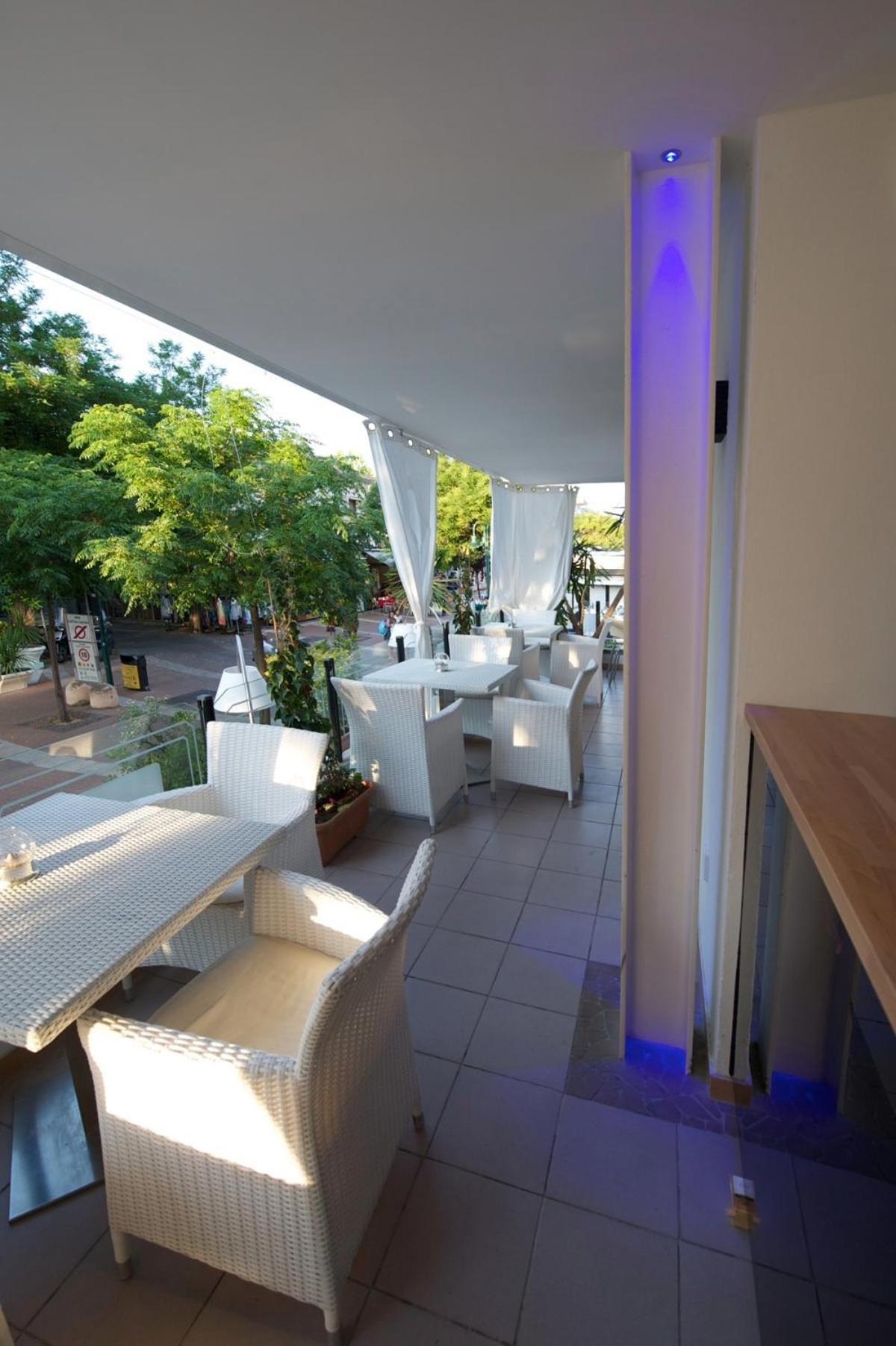 Hotel Lido Cattolica Exterior photo